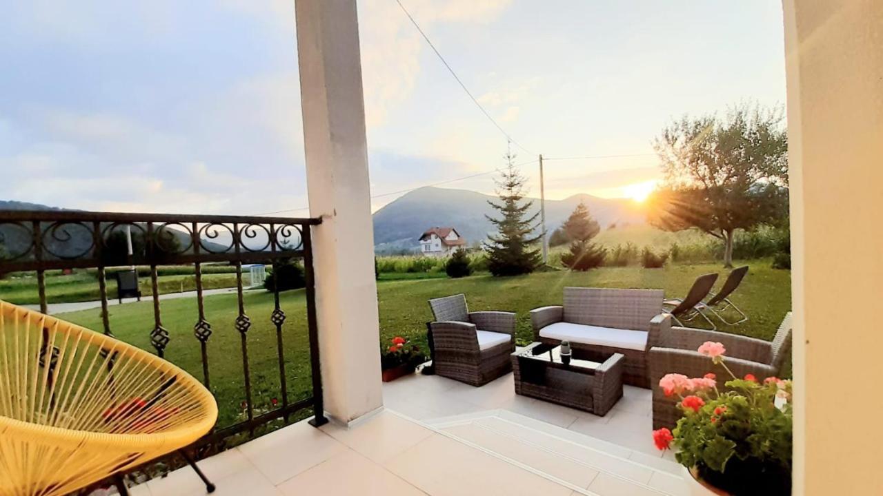 Apartment Golden Fields Smoljanac Ngoại thất bức ảnh