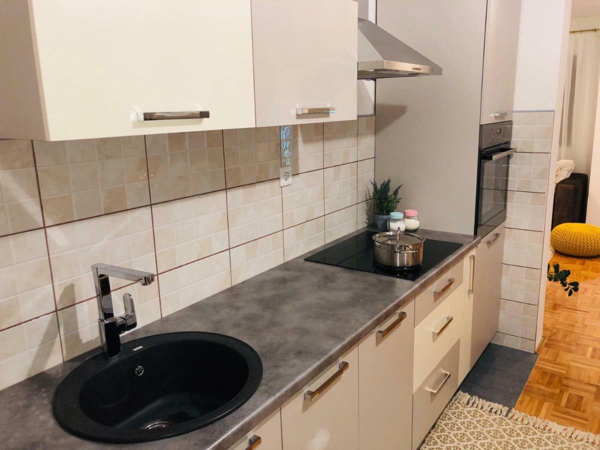 Apartment Golden Fields Smoljanac Ngoại thất bức ảnh