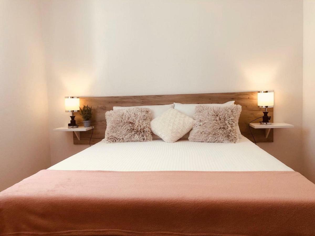 Apartment Golden Fields Smoljanac Ngoại thất bức ảnh