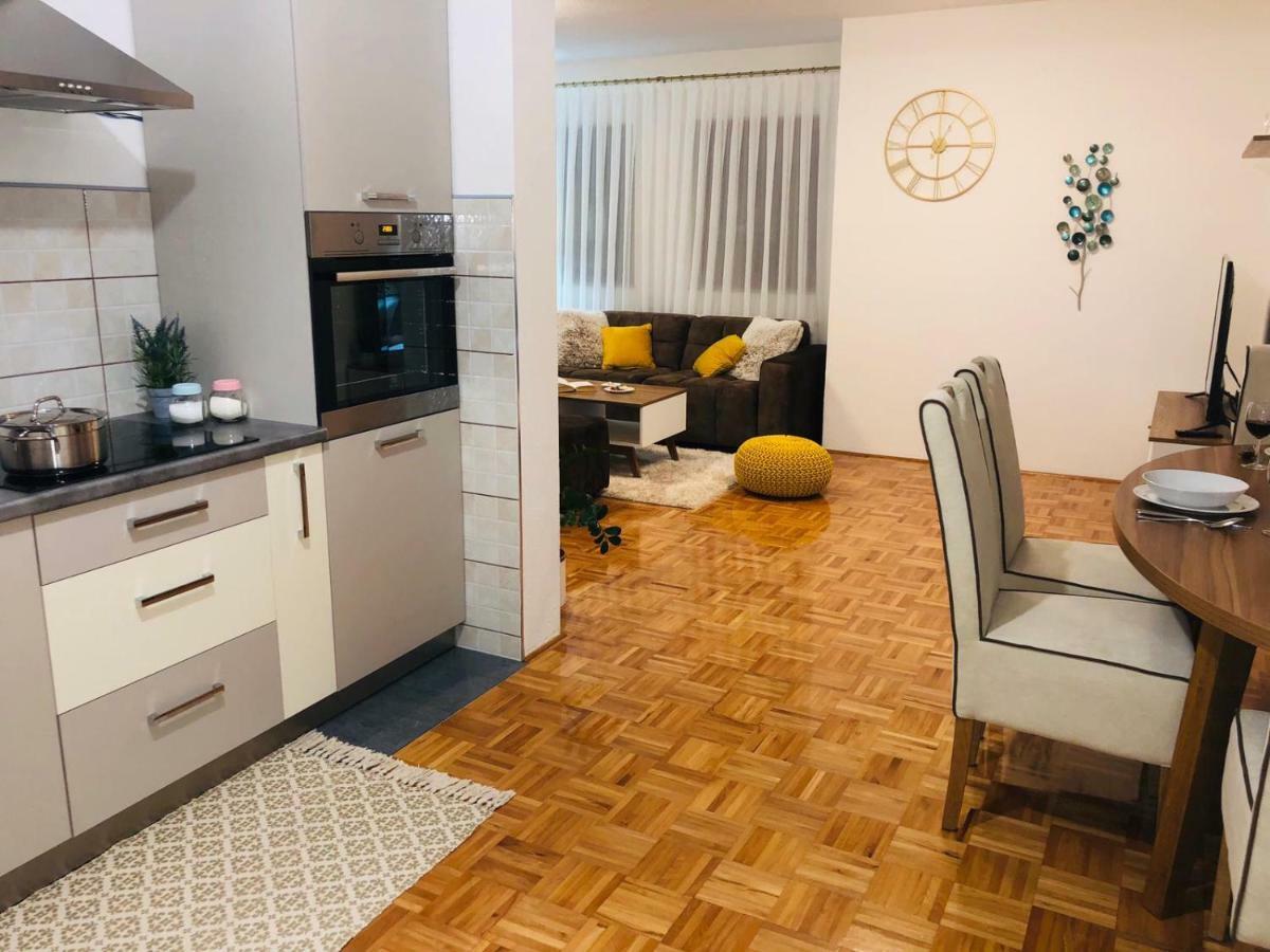 Apartment Golden Fields Smoljanac Ngoại thất bức ảnh