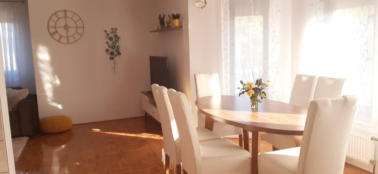Apartment Golden Fields Smoljanac Ngoại thất bức ảnh
