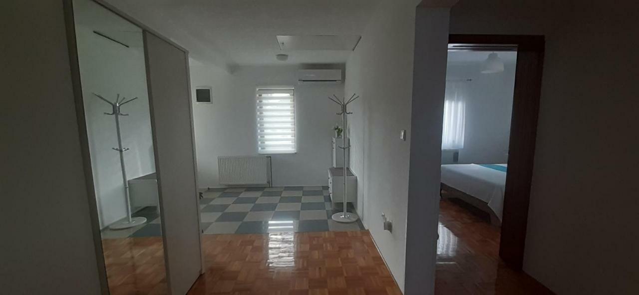 Apartment Golden Fields Smoljanac Ngoại thất bức ảnh